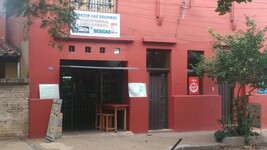 13-shop-and-café-thumb.jpg