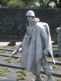 11-korea-statue-thumb.jpg