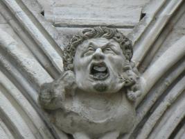 06-gargoyle-thumb.jpg